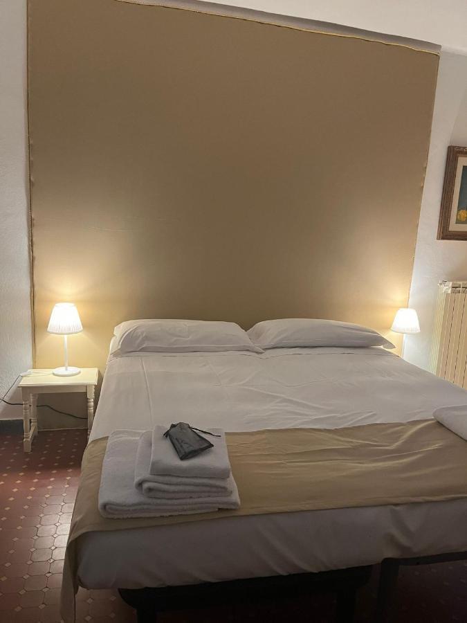 Casa Violetta Bed & Breakfast Marina di Massa Zewnętrze zdjęcie