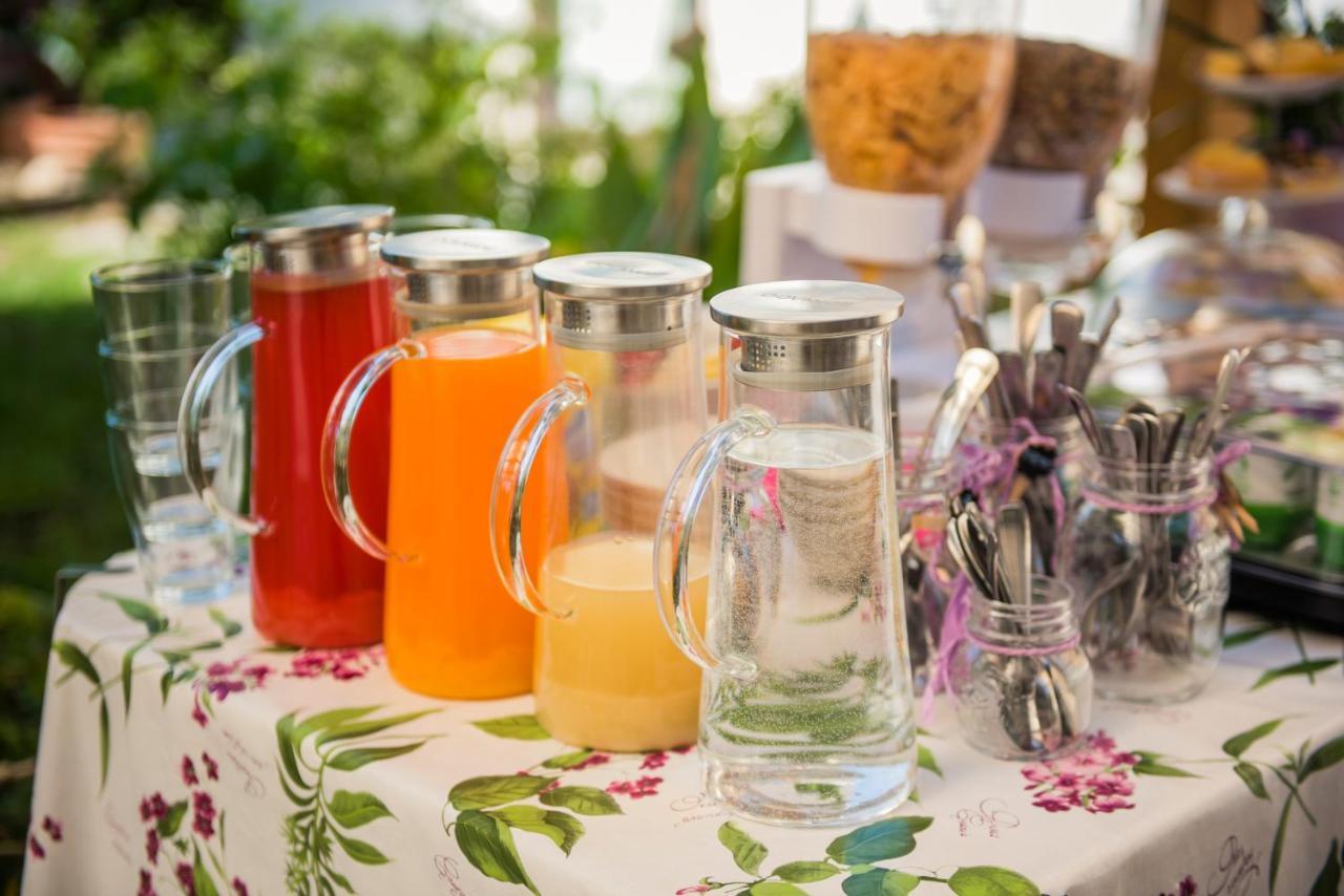 Casa Violetta Bed & Breakfast Marina di Massa Zewnętrze zdjęcie