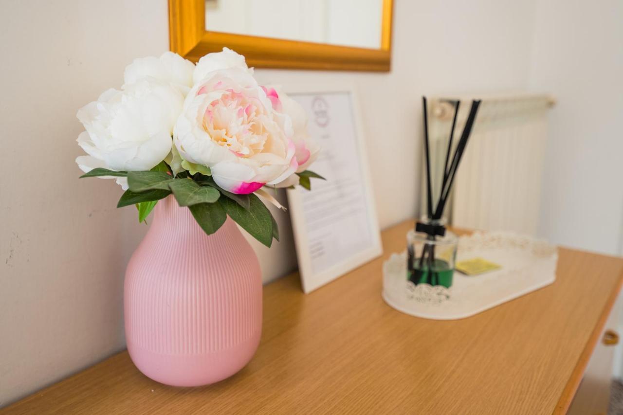 Casa Violetta Bed & Breakfast Marina di Massa Zewnętrze zdjęcie
