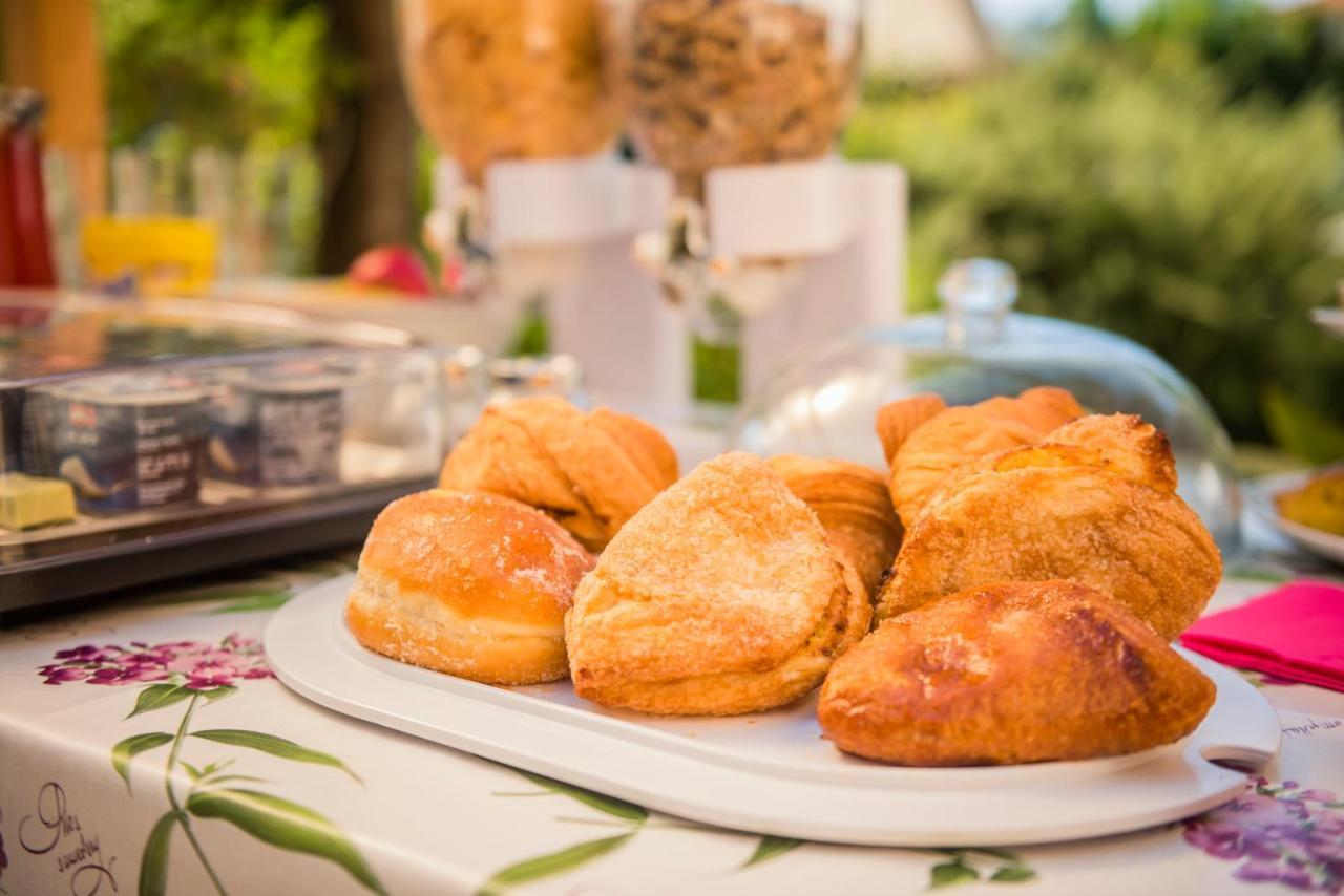 Casa Violetta Bed & Breakfast Marina di Massa Zewnętrze zdjęcie